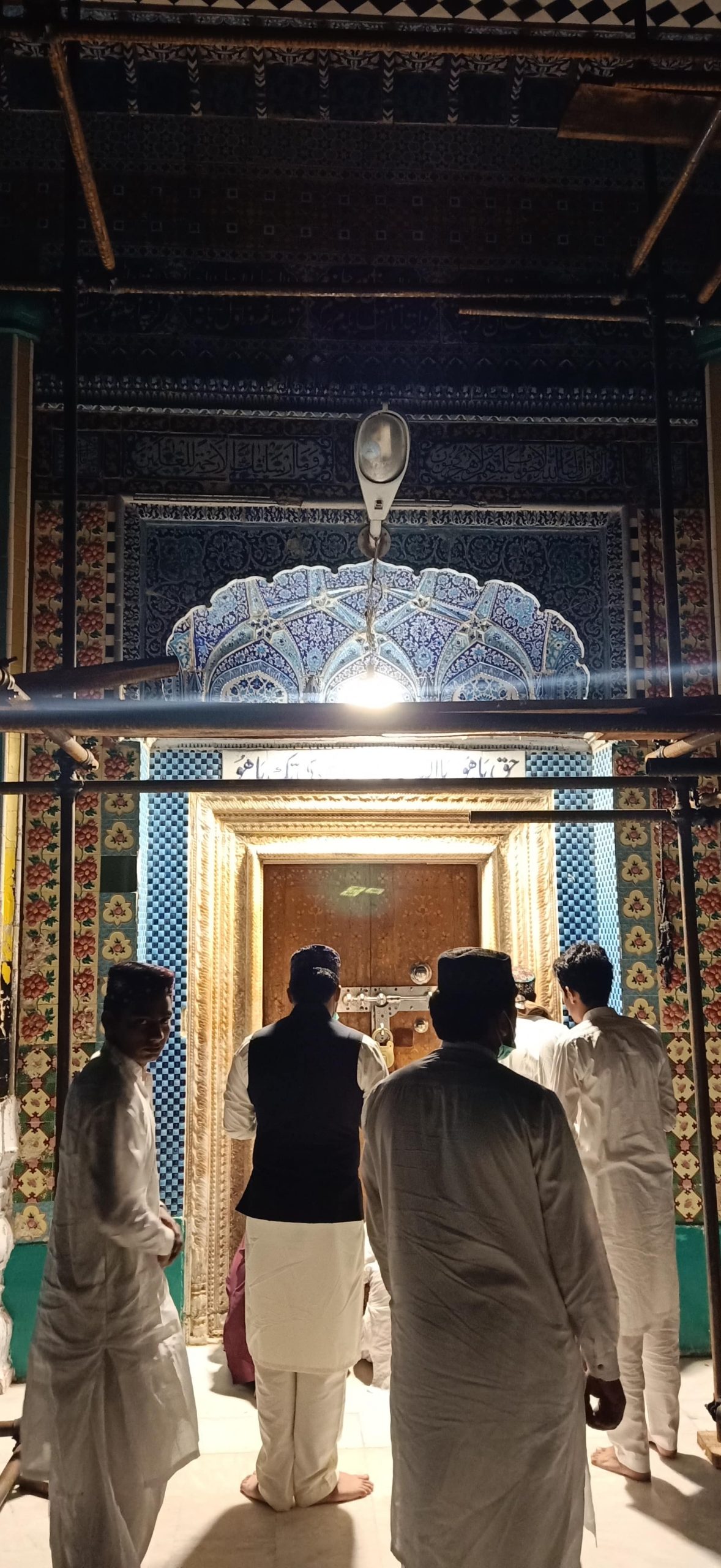 shrine sultan bahoo shrine sultan bahoo